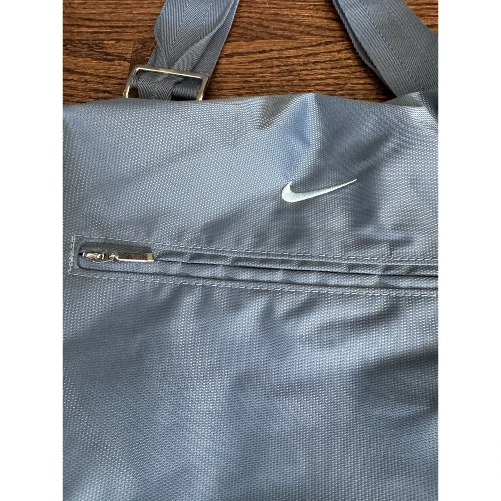 Nike Sportswear Essentials Unisex Blue Messenger Bag
